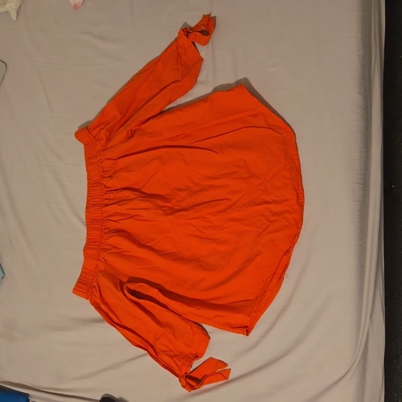 Off the shoulder top - Picture 1 of 1